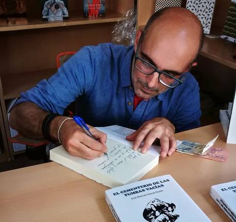 Chema García gana el prestigioso certamen de relato ‘Gata Negra’