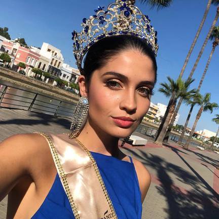 La ayamontina Verónica Molins se corona como Miss Grand Huelva 2021