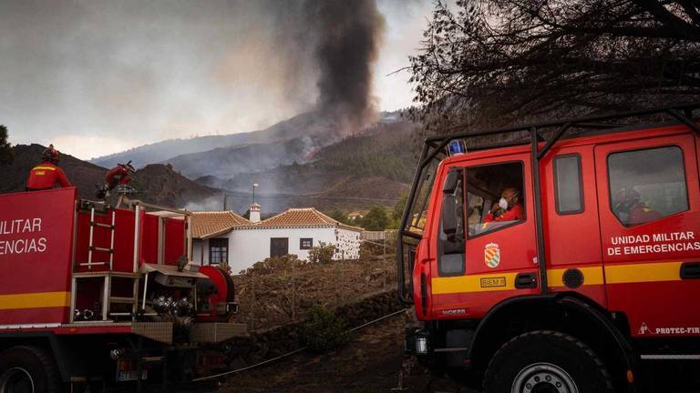 La Diputación ofrece su apoyo al Cabildo canario para ayudar a los damnificados por el volcán