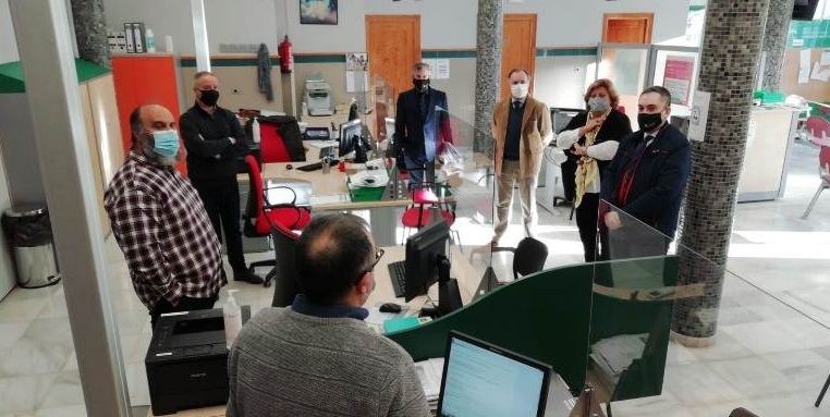 Agreden a paraguazos a un vigilante del Servicio Andaluz de Empleo