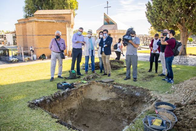 Comienzan los trabajos forenses en la gran fosa común del franquismo en Huelva