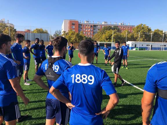 La curiosa interpretación que hace el entrenador del Recre sobre el apoyo de la afición