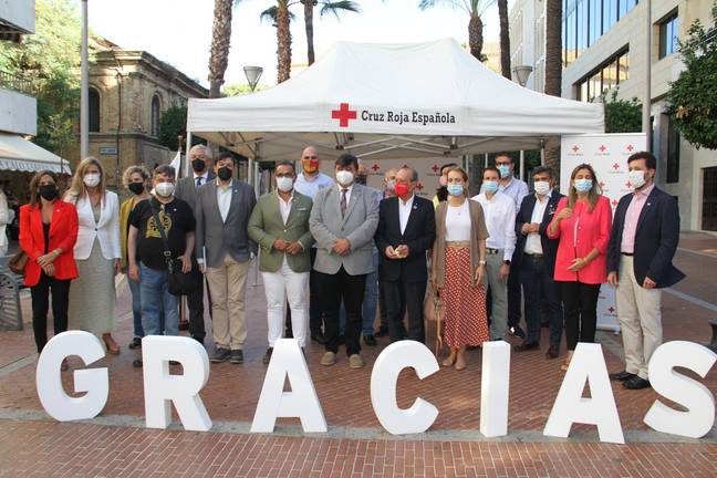 Diputación destaca el trabajo de Cruz Roja y sus 5.000 voluntarios con los más necesitados