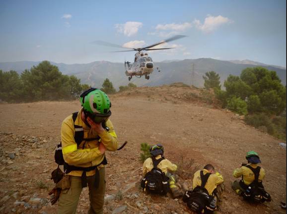 La precariedad laboral de los bomberos forestales deja en evidencia la gestión de los bosques