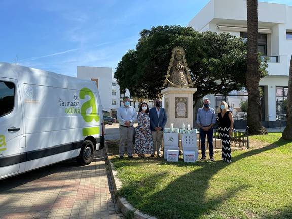 Los afectados por las inundaciones en Isla Cristina reciben 2.500 productos sanitarios