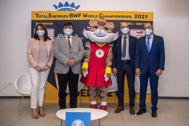El Mundial de Huelva se presenta sin despejar la duda de Carolina Marín