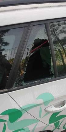 Roban un vehículo cargado con efectos ciclistas en la calle Punta Umbría de la capital