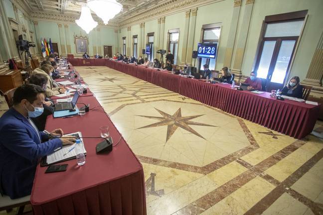El Pleno refrenda el compromiso en la lucha contra la violencia machista