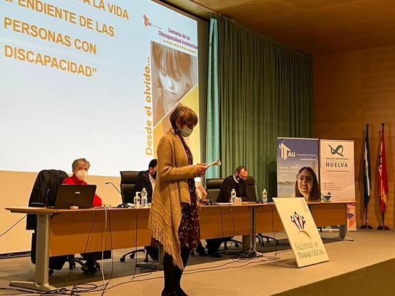 La Universidad de Huelva acoge un enriquecedor debate sobre la discapacidad