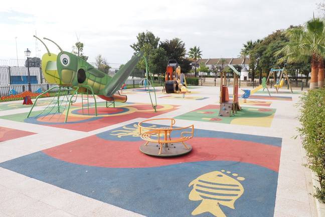 Palos de la Frontera reforma sus parques infantiles y zonas de juego