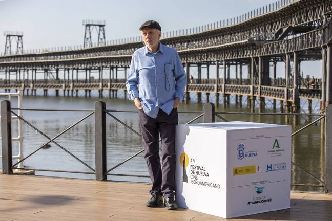 Fernando Trueba defiende en Huelva su libertad creativa