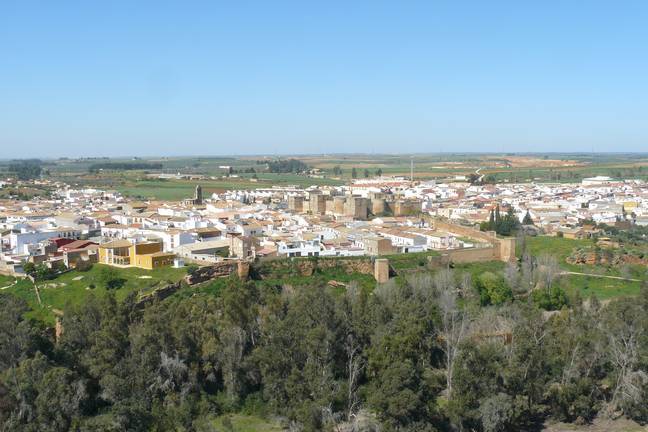 Ciudadanos defenderá en el Parlamento la declaración de Niebla como Municipio Turístico
