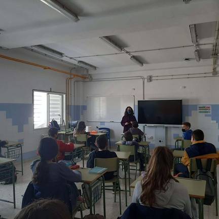 Los sindicatos reclaman a la Junta refuerzos urgentes ante el impacto del Covid en las aulas