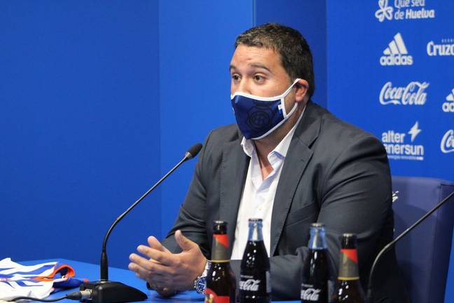 Dani Alejo propone parar la liga o ampliar el número de positivos para aplazar un partido