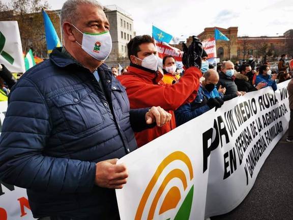 Manuel Piedra en una de las manifestaciones en defensa del mundo rural