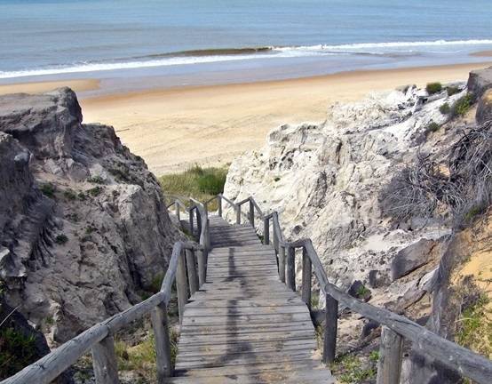 Un blog de turismo sitúa Cuesta Maneli entre las cinco mejores playas de Andalucía